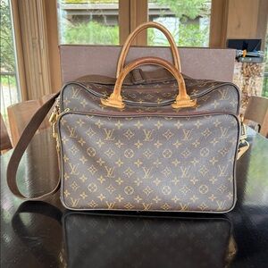 2010 Louis Vuitton Monogram Canvas Laptop Briefcase with Leather Trim